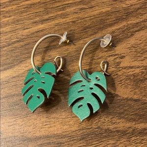 Stella & Dot Gold Earrings w/ Monstera Leaf Charms